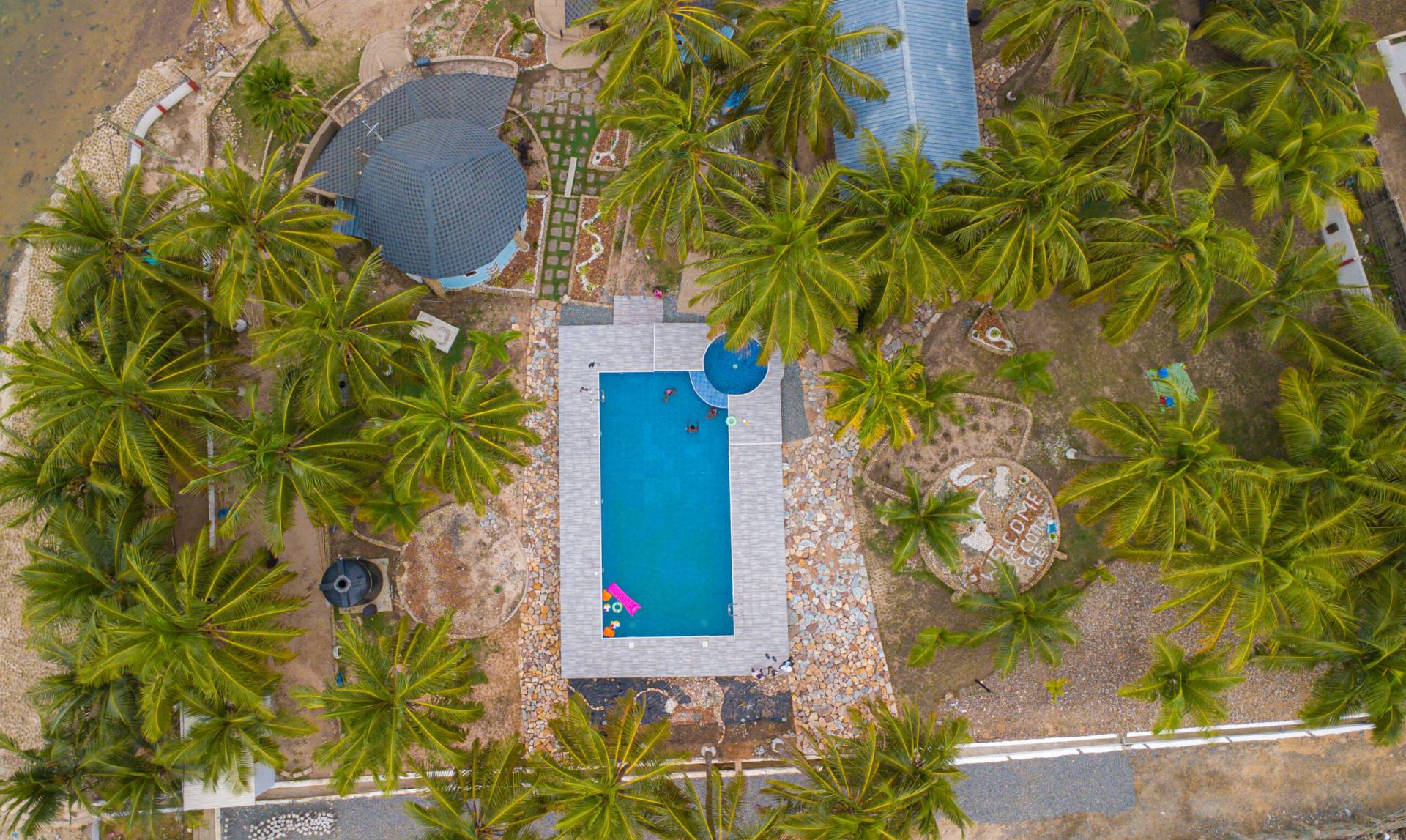 ed's cottage drone view