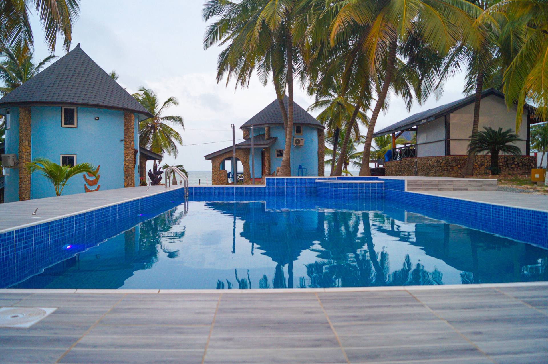 ed's cottage pool